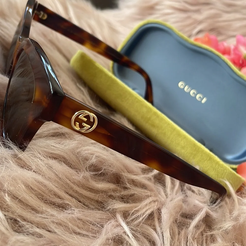 Gucci Sunglasses - Picture 3 of 6